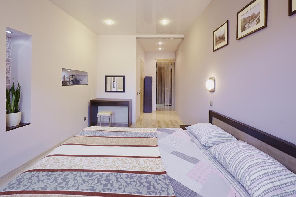 Apartment Mitskevycha Square 5 Lviv Extérieur photo
